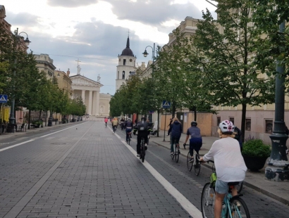 Bike Tour of Vilnius Highlights: Iconic Landmarks & Hidden Gems